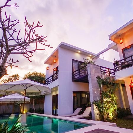 Skyfall Luxury Beach Villa นูซาดูอา ภายนอก รูปภาพ