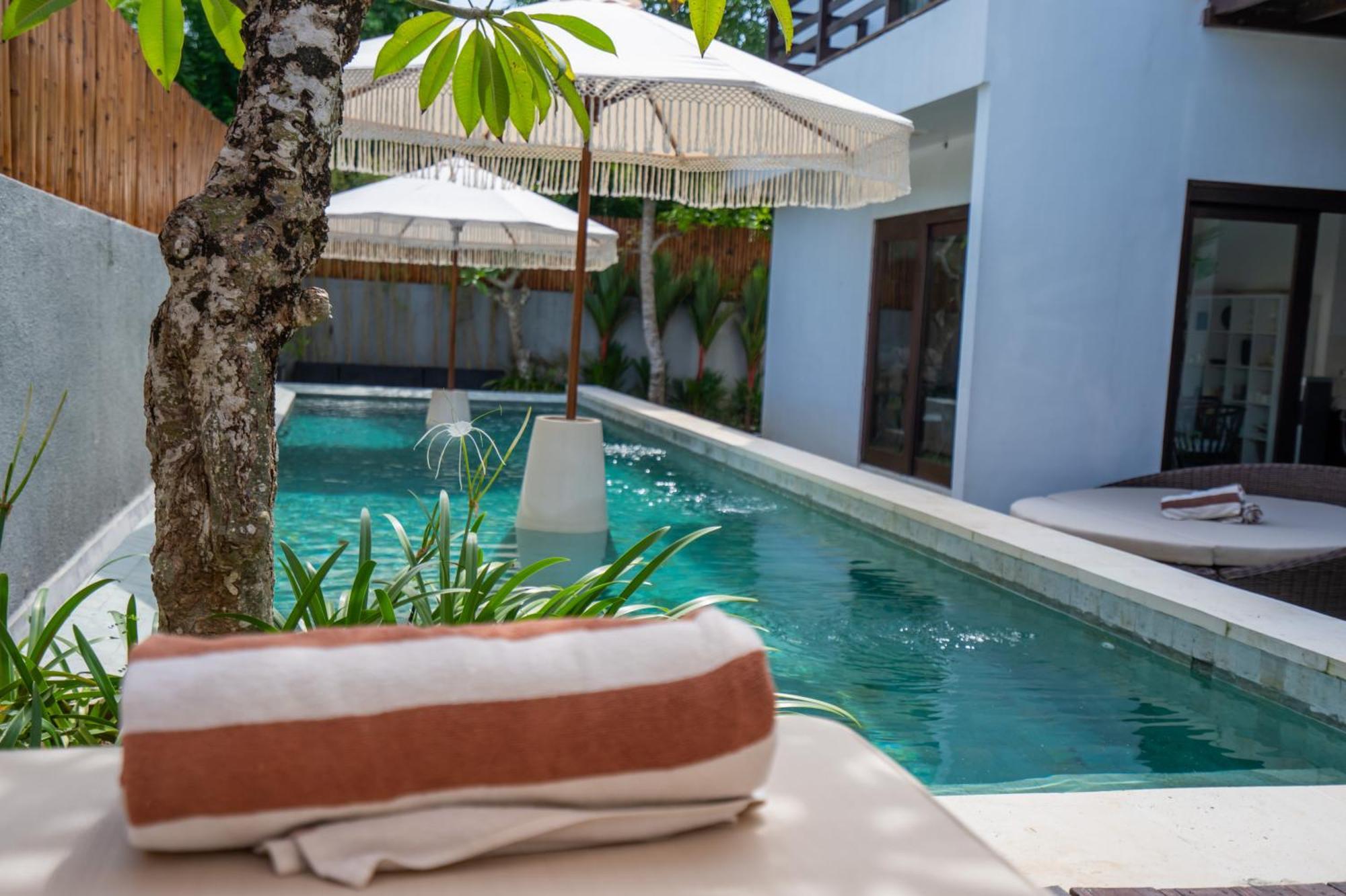 Skyfall Luxury Beach Villa นูซาดูอา ภายนอก รูปภาพ