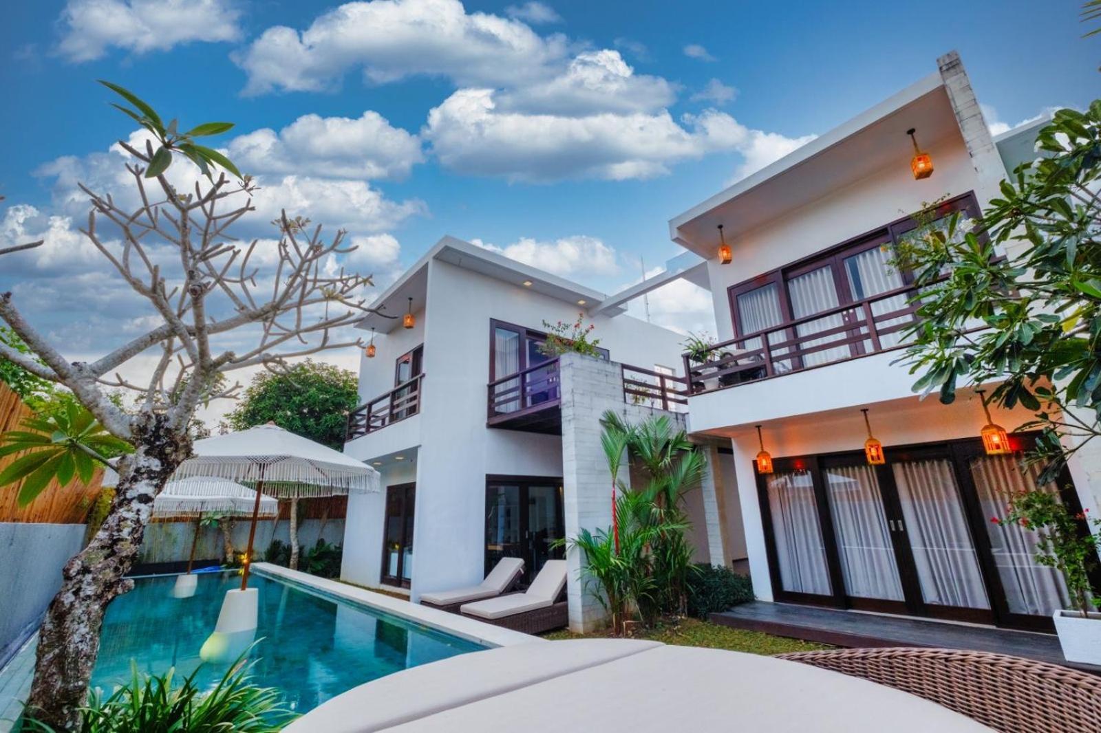 Skyfall Luxury Beach Villa นูซาดูอา ภายนอก รูปภาพ
